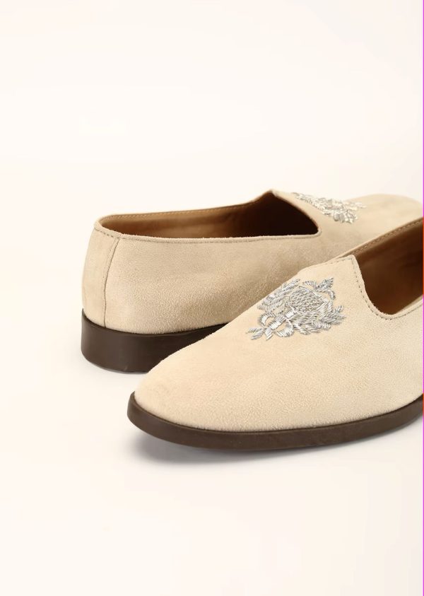 Off White Cream Loafers Juttis In Suede With Zari Embroidered Motif 044H - Image 2